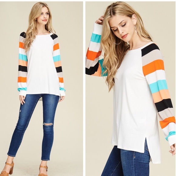 Last 1 ⬇️ Ivory Top with Color Block Sleeves - Picture 3 of 4